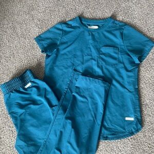 Teal T-Shirt and Pants Set
